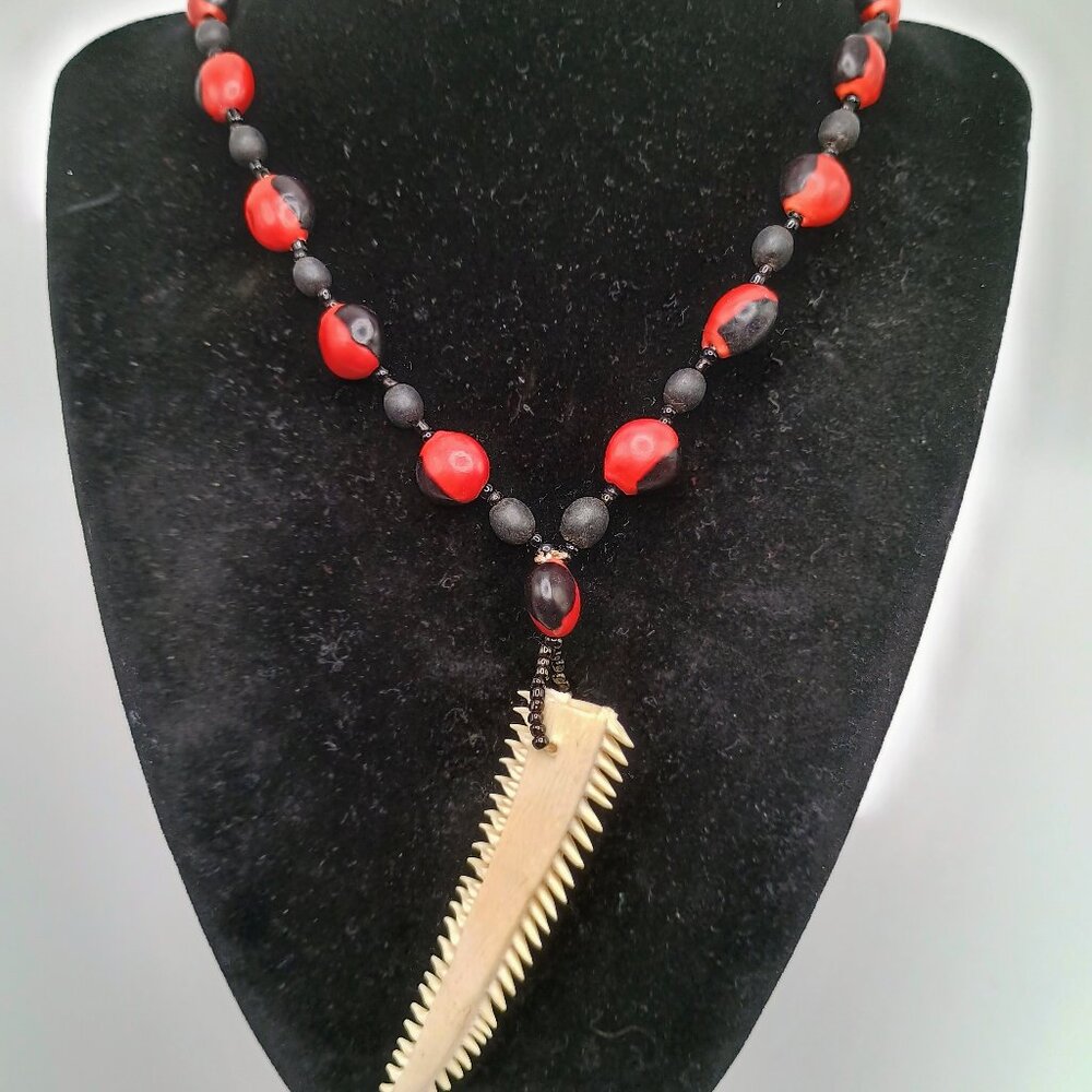 Handmade Huayruro Seed Necklace, Seed Pendant, Amulet, Protection, Good Luck